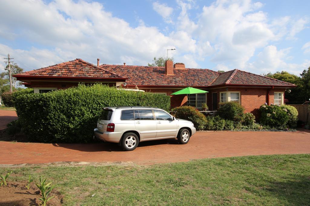 The Evergreen Bed And Breakfast Canberra Exterior foto